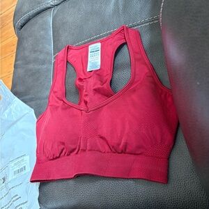 Gymshark VITAL SHINE LIMITED EDITION CROP TOP red